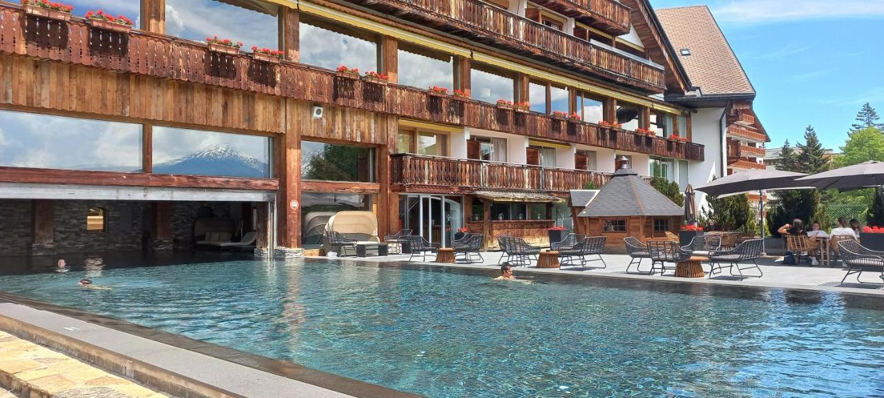 Apartment 24 Hotel Etrier Pool & Spa クラン エクステリア 写真